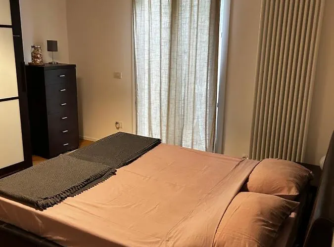 L'approdo Di Enea Sotto La Pergola Viareggio